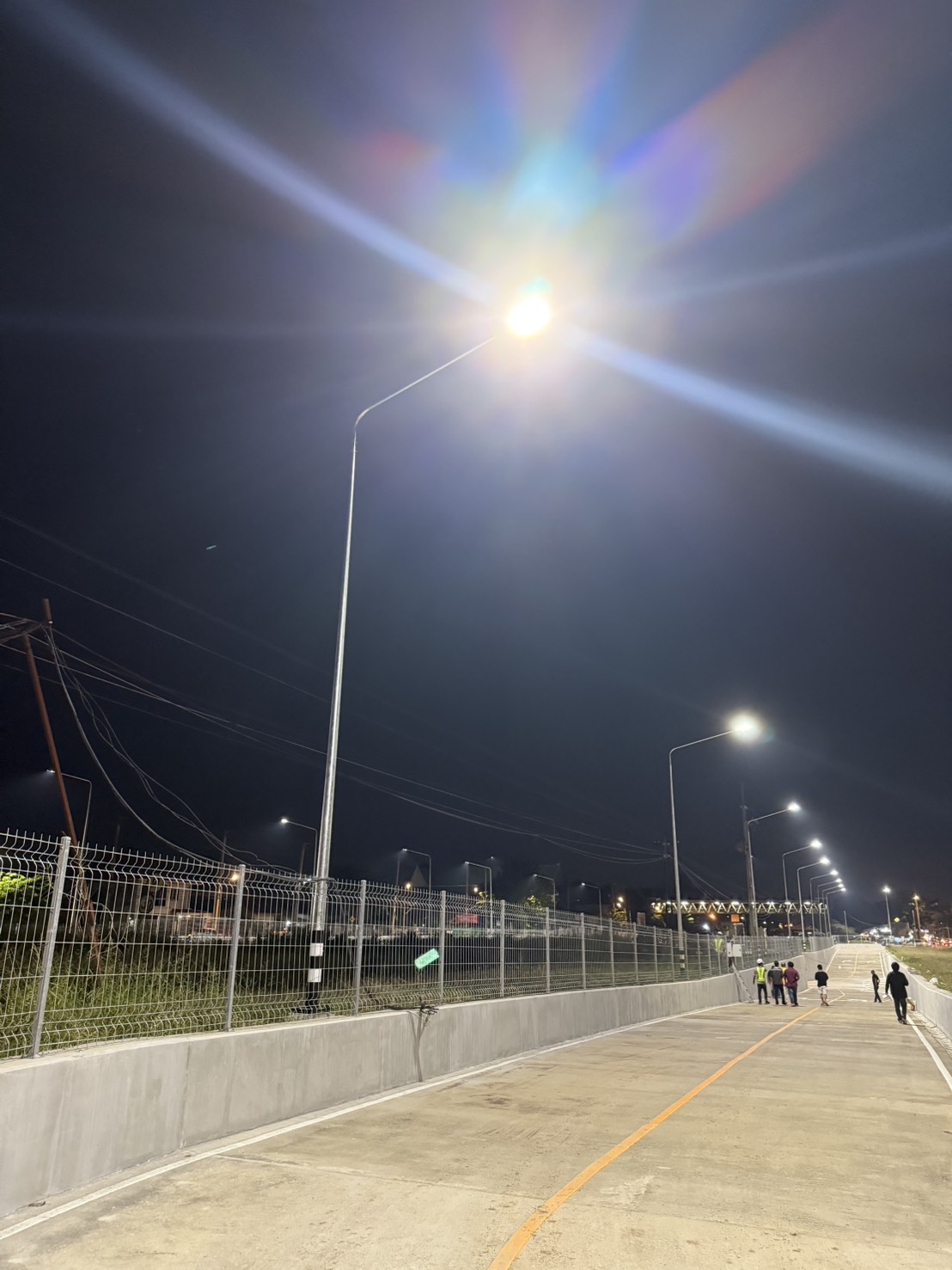 โคมไฟถนน LED Polaris Standard Series และ โคมฟลัดไลท์ Minta Eco Series อุโมงค์กลับรถหนองปลาไหล จ.นครปฐม